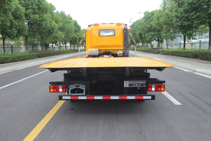 潤(rùn)知星牌SCS5040TQZZ6型清障車(chē)
